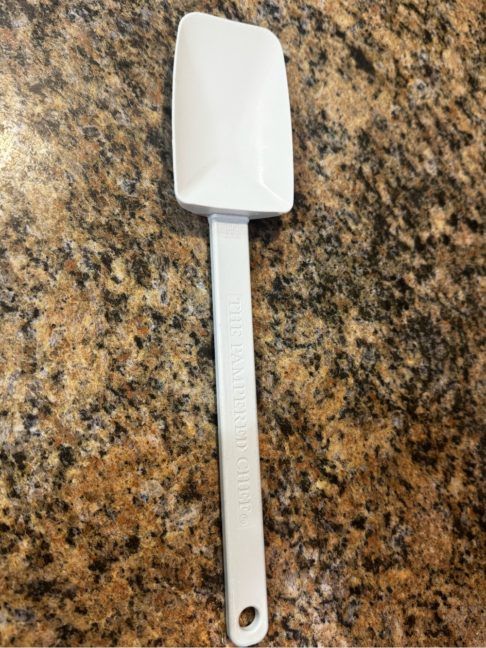 Pampered Chef Mix N Scraper White Silicone Spatula Kitchen Tool Made in USA